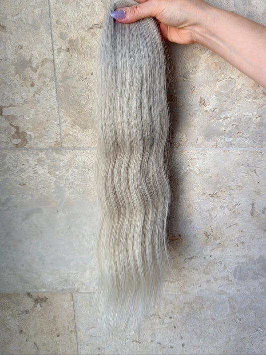 Single Donor Keratin Bonds | Ash Blonde | 22" | 90g | First Class