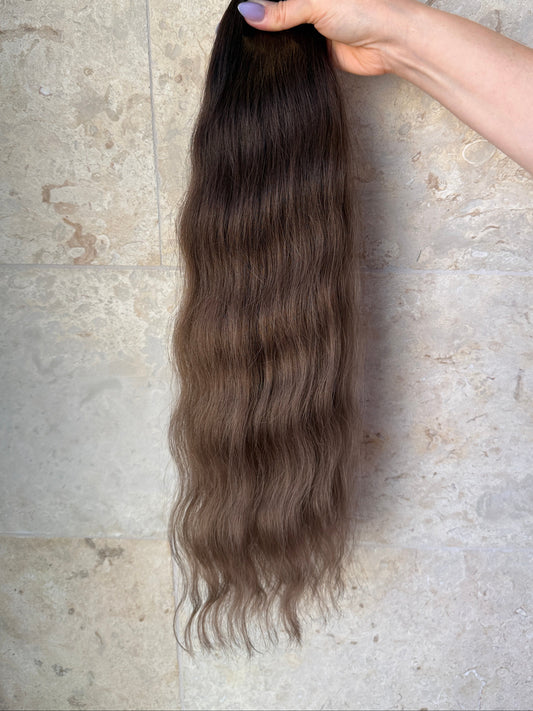 Single Donor Keratin Bonds | Brown Ombre | 24" | 109g | First Class